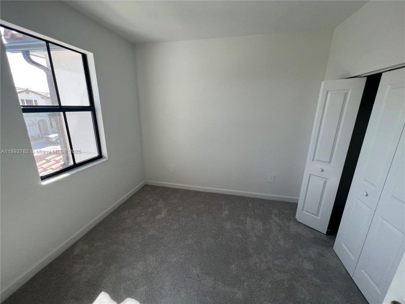 Spacious, unfurnished interior of a new home in , Homestead (Image 26).