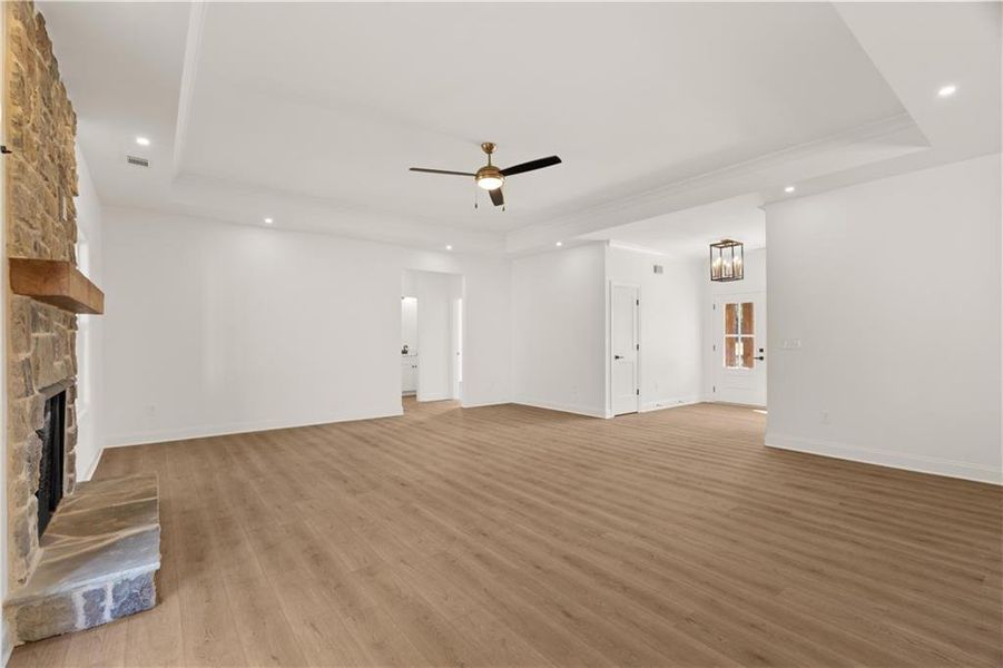 Spacious, unfurnished interior of a new home in , Cartersville (Image 16).