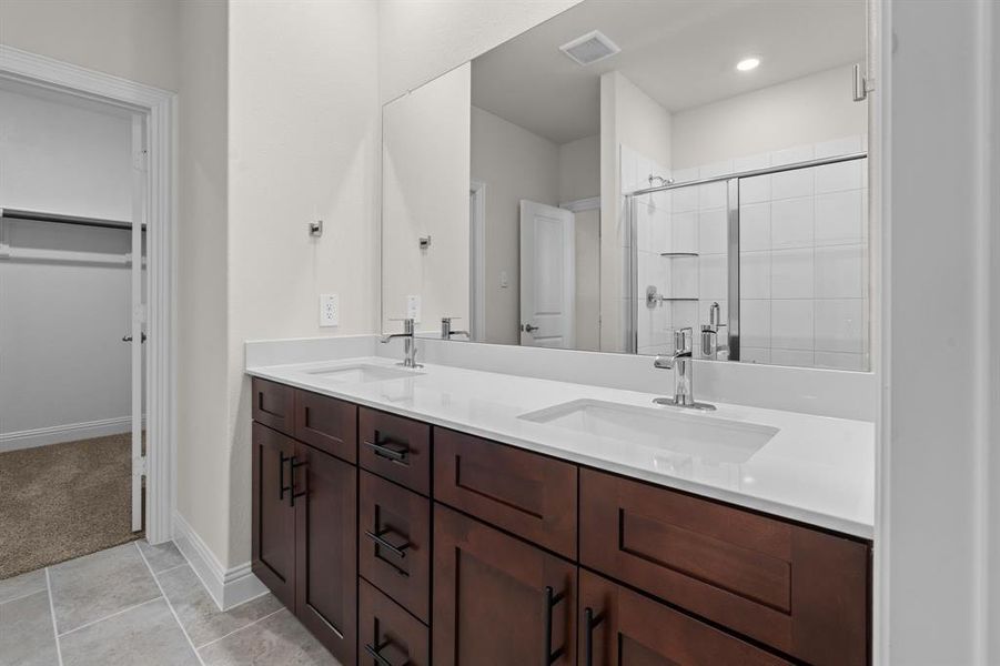Furnished interior view inside a new home in Mustang Square, Plano (Image 8).