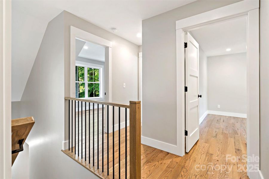 Image 28 of a home in .