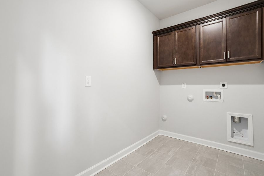 Spacious, unfurnished interior of a new home in Ovation at Sweetbrier, Durham (Image 23).