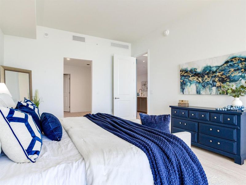 Furnished interior view inside a new home in , Tampa (Image 41).