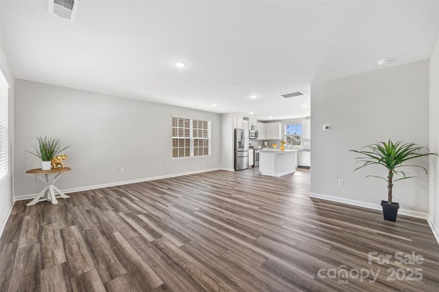 Spacious, unfurnished interior of a new home in Creekside Cottages, Bessemer City (Image 27).