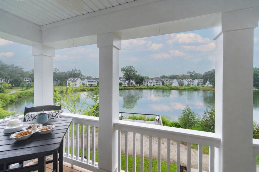 Exterior details and patio area of a home in Twin Lakes, Johns Island (Image 30).