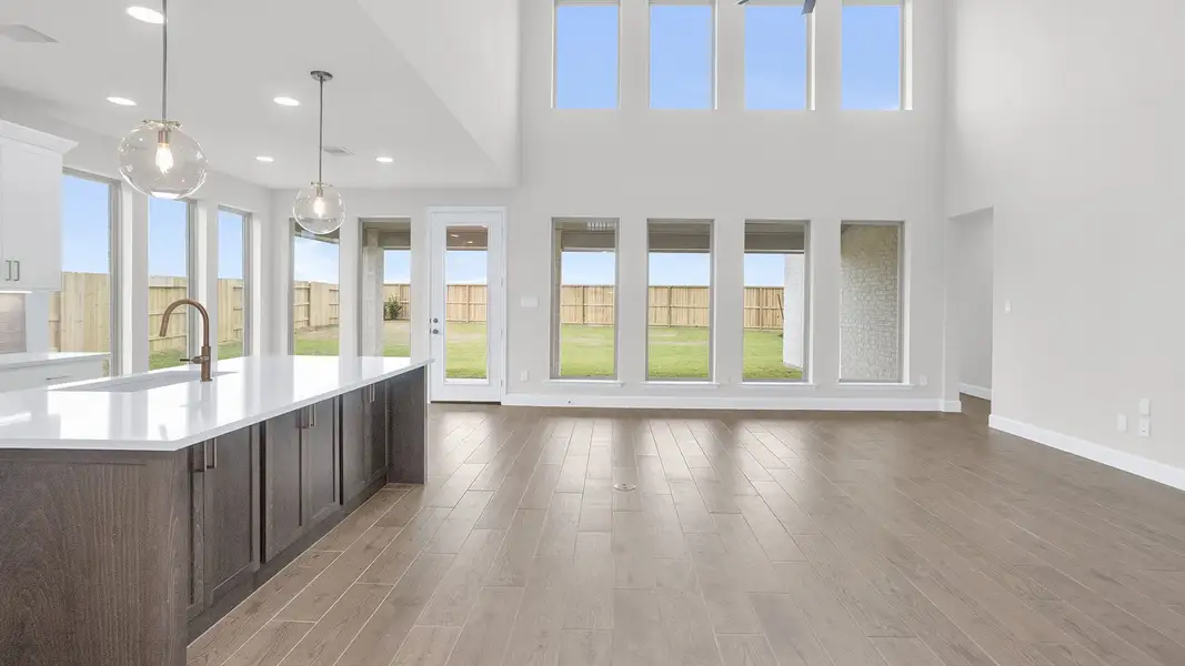 Spacious, unfurnished interior of a new home in Legacy Prairie at Katy Court, Katy (Image 19).
