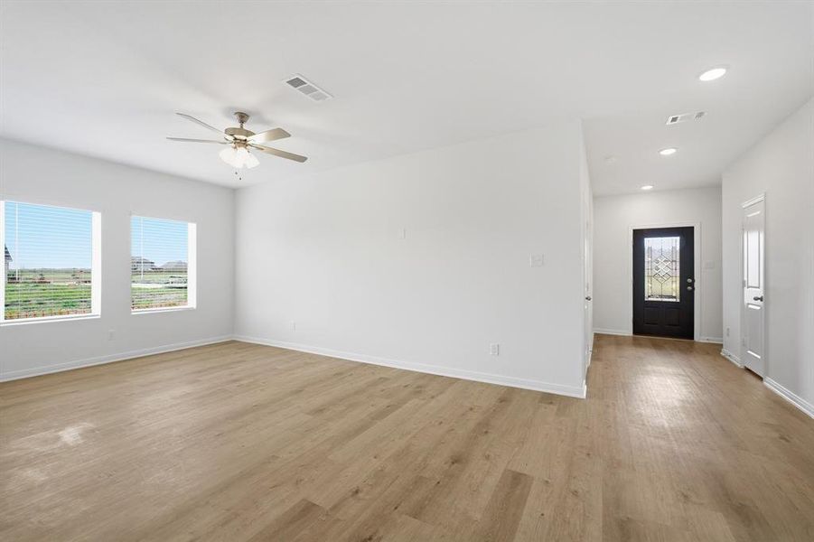 Spacious, unfurnished interior of a new home in Westridge, McKinney (Image 25). Spacious, unfurnished interior of a new home in Westridge, McKinney (Image 25).