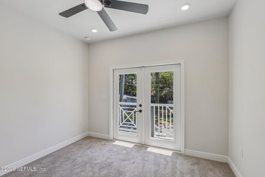 Spacious, unfurnished interior of a new home in , Jacksonville (Image 32).