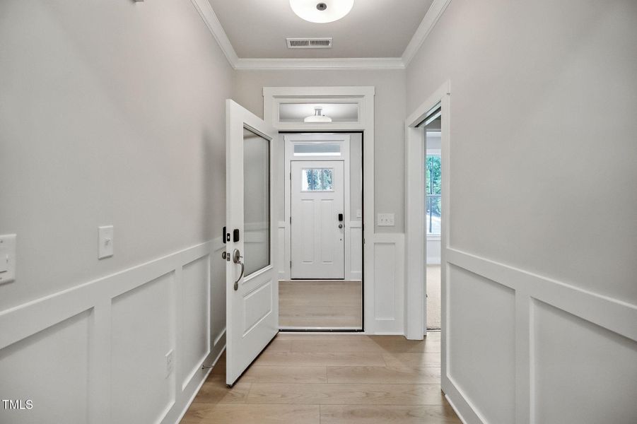 15-web-or-mls-1912-old-bramble-lane-006