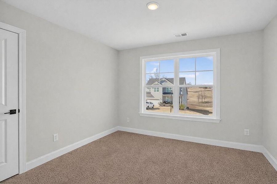 Spacious, unfurnished interior of a new home in , Homer (Image 17).
