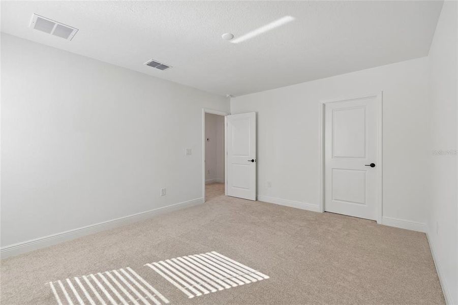 Spacious, unfurnished interior of a new home in SeaFlower, Bradenton (Image 14).