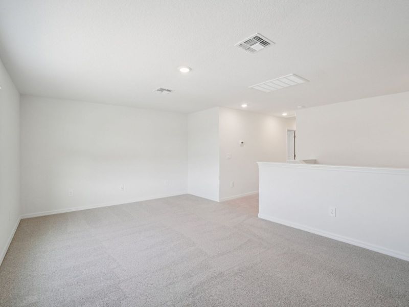 Spacious, unfurnished interior of a new home in Two Rivers - Classic Series, Zephyrhills (Image 20).