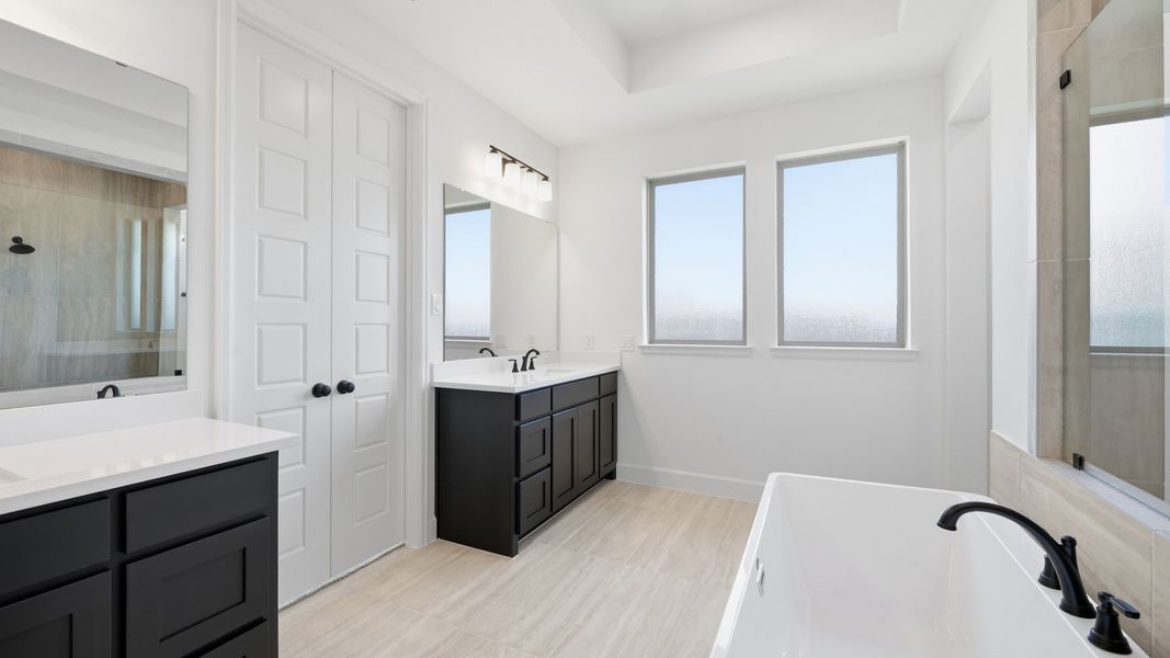 Furnished interior view inside a new home in Ramble, Celina (Image 15).