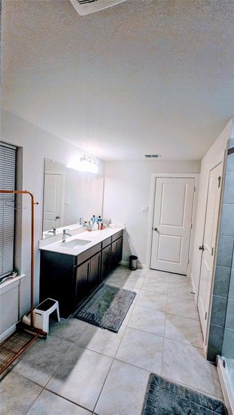 Image 27 of a home in Towne Lake 50'. Image 27 of a home in Towne Lake 50'.