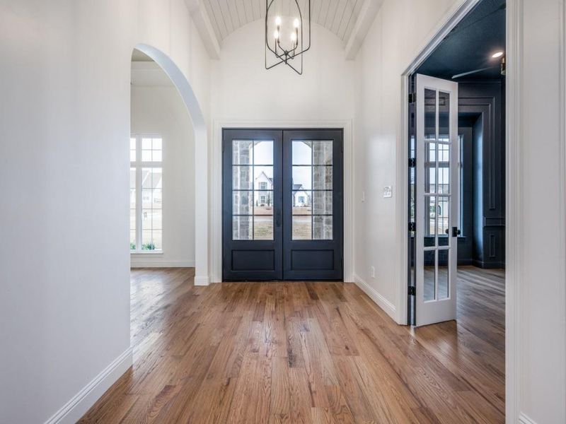 Spacious, unfurnished interior of a new home in , Northlake (Image 14).
