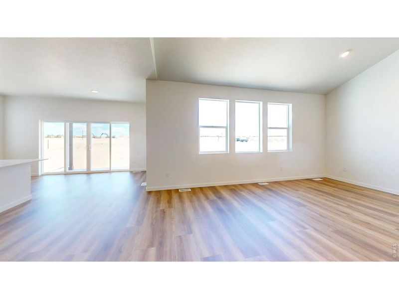 Spacious, unfurnished interior of a new home in Hudson Hills, Hudson (Image 13).