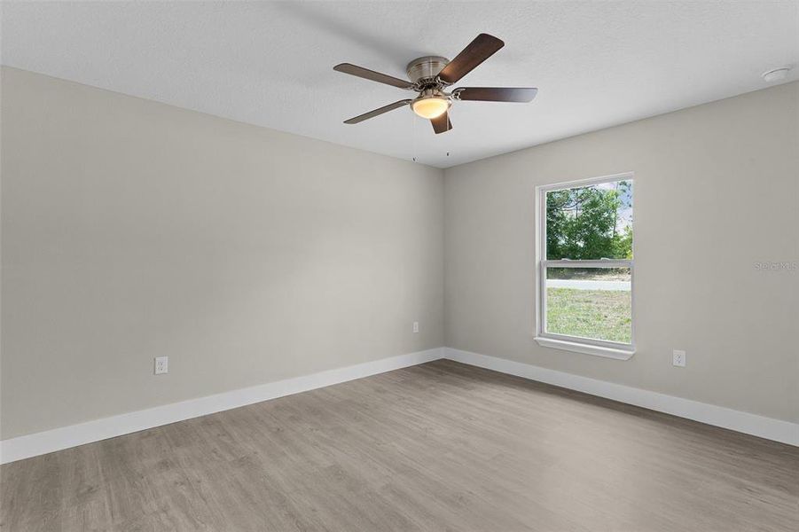 Spacious, unfurnished interior of a new home in , Ocklawaha (Image 13).