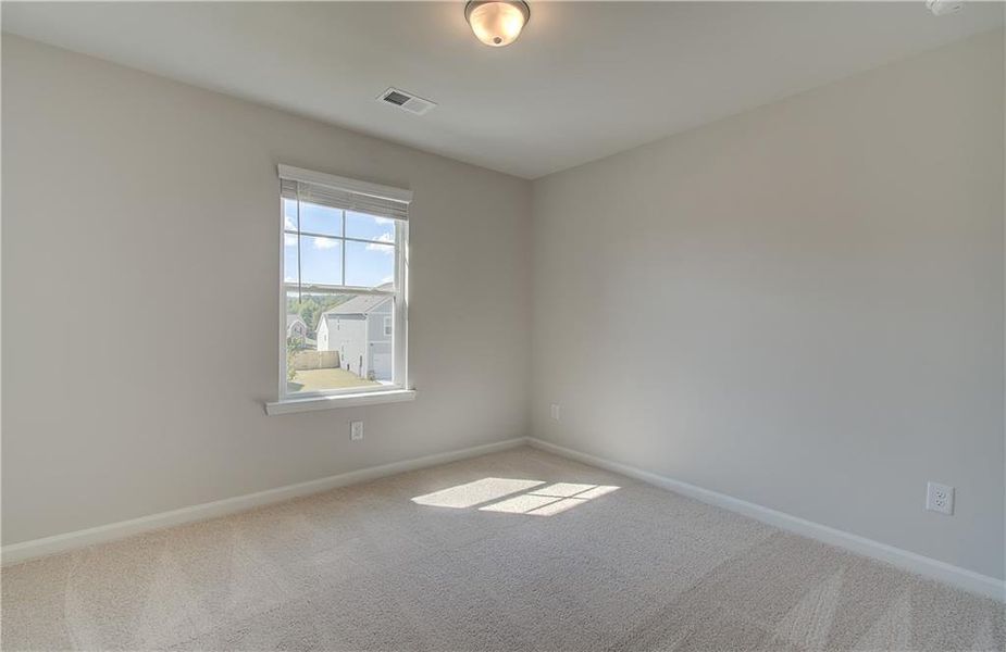 Spacious, unfurnished interior of a new home in Chapel Hill, Newnan (Image 20).