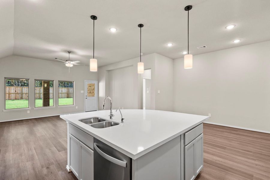 Furnished interior view inside a new home in The Highlands 45', Porter (Image 9).