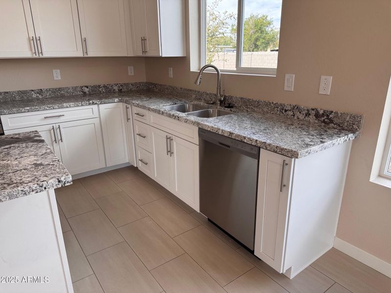 5AB8EC31-4802-4C46-A386-3A1F58533452