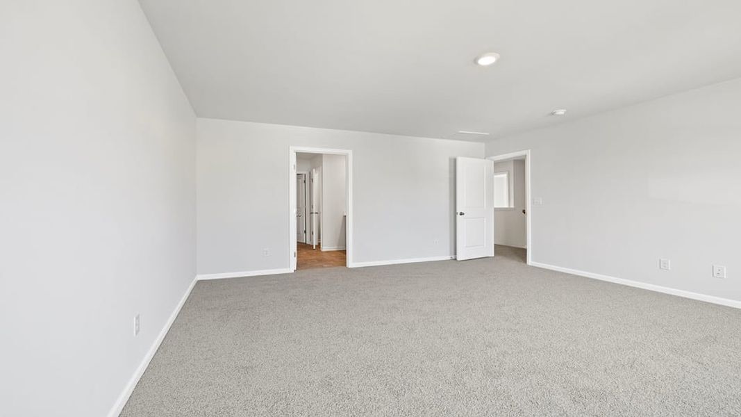 Spacious, unfurnished interior of a new home in Spring Ridge, Anderson (Image 30).