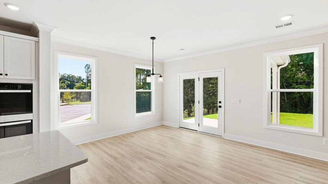 Spacious, unfurnished interior of a new home in Seven Oaks, Greenwood (Image 20).