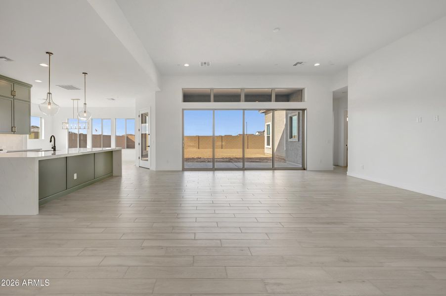 L163-HDR001 L163-HDR001