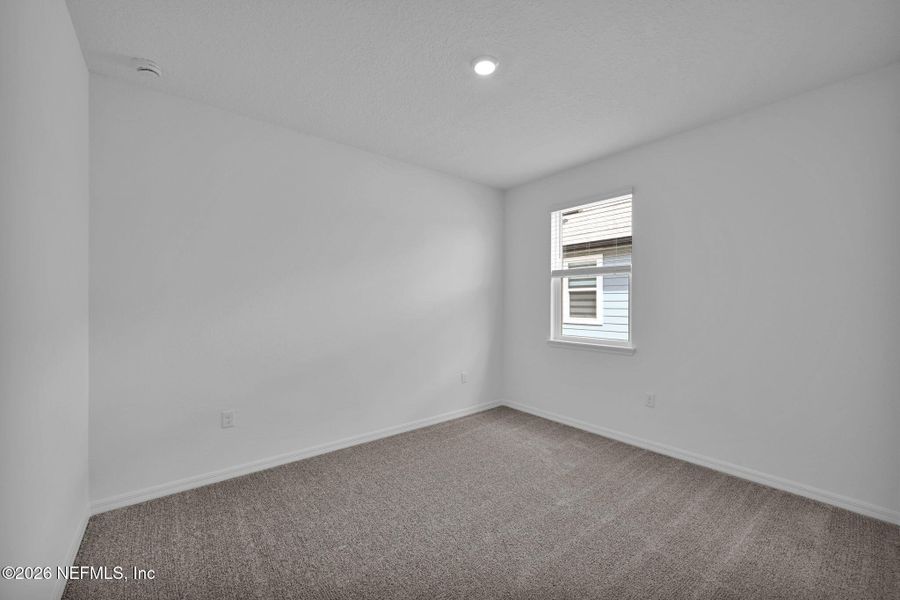 Spacious, unfurnished interior of a new home in Hyland Trail, Green Cove Springs (Image 29).