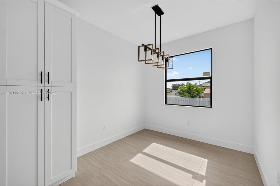 Spacious, unfurnished interior of a new home in , Lehigh Acres (Image 15).