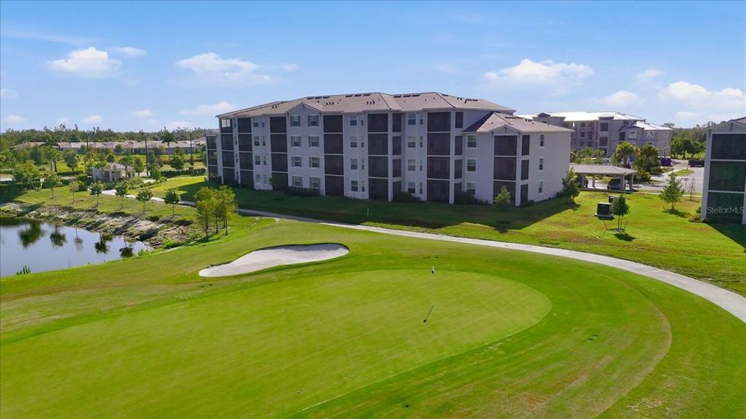 Condo located in Venice, FL showcasing its design and architecture (Image 29). Condo located in Venice, FL showcasing its design and architecture (Image 29).