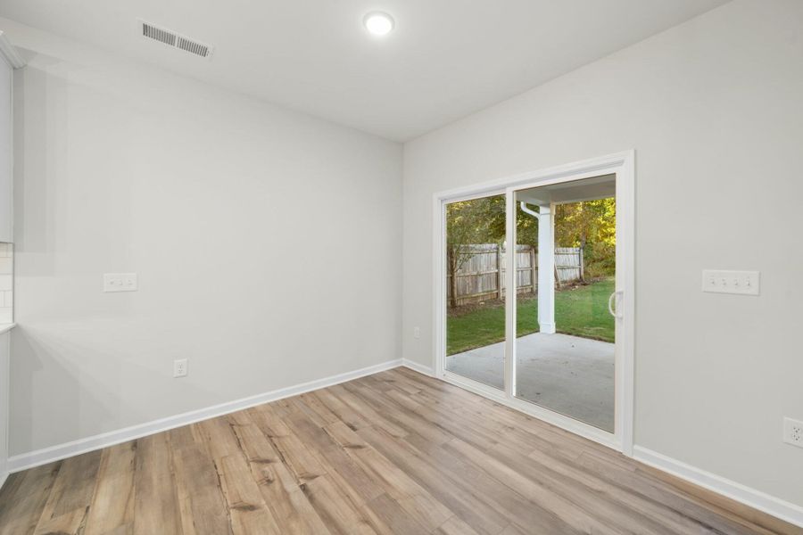 Spacious, unfurnished interior of a new home in Chandler Ridge, McLeansville (Image 22).