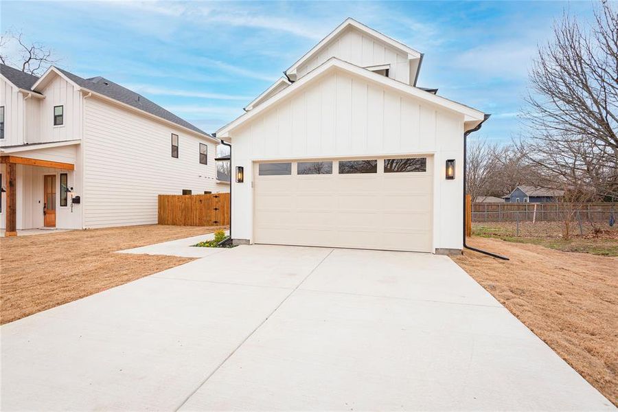 Front exterior of a new home in , McKinney, TX, highlighting curb appeal (Image 24).