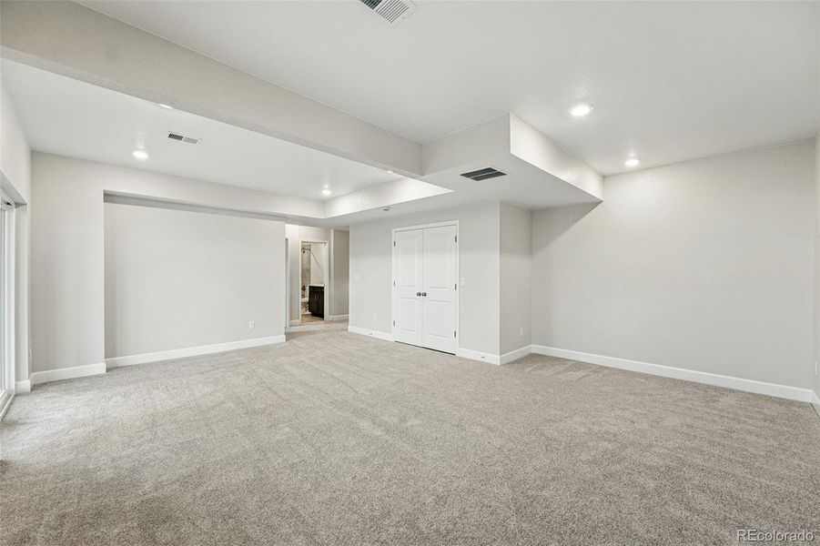 9374 Quartz Street ~ Ready Now