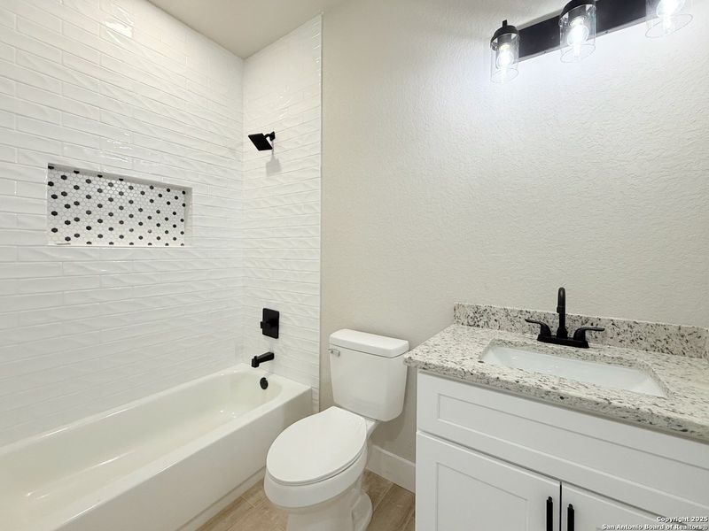 Furnished interior view inside a new home in , La Vernia (Image 11). Furnished interior view inside a new home in , La Vernia (Image 11).