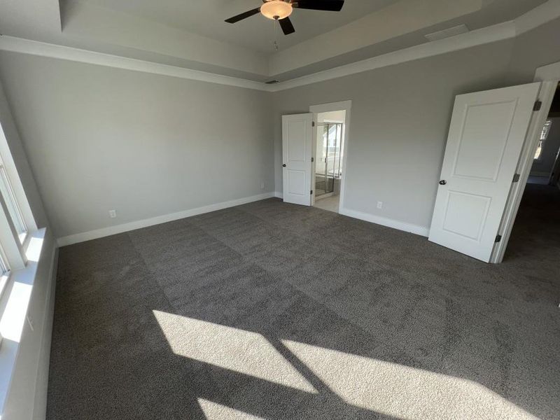 Spacious, unfurnished interior of a new home in Red Bird Manor, Jefferson (Image 21).