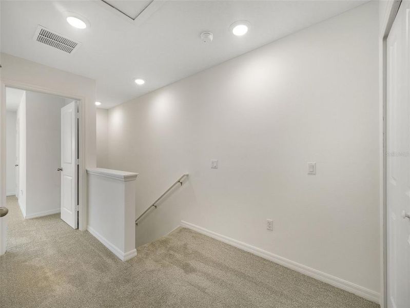 Spacious, unfurnished interior of a new home in Towns at Greenleaf, Oviedo (Image 14).