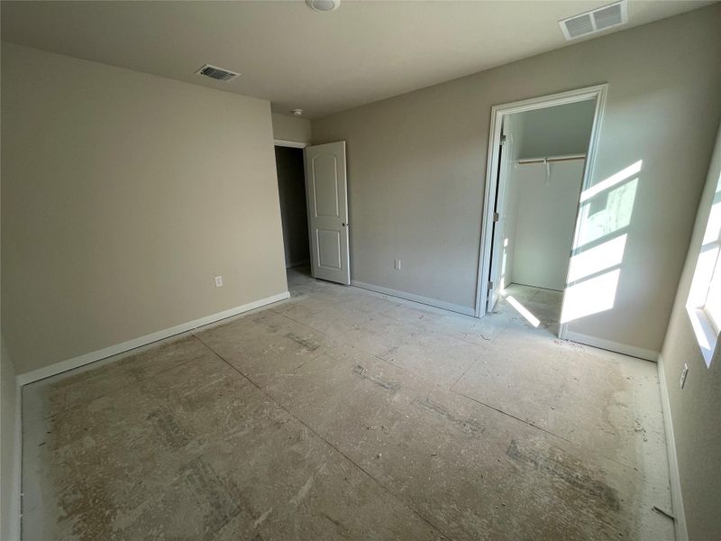 Spacious, unfurnished interior of a new home in Covered Bridge, Hutto (Image 14). Spacious, unfurnished interior of a new home in Covered Bridge, Hutto (Image 14).