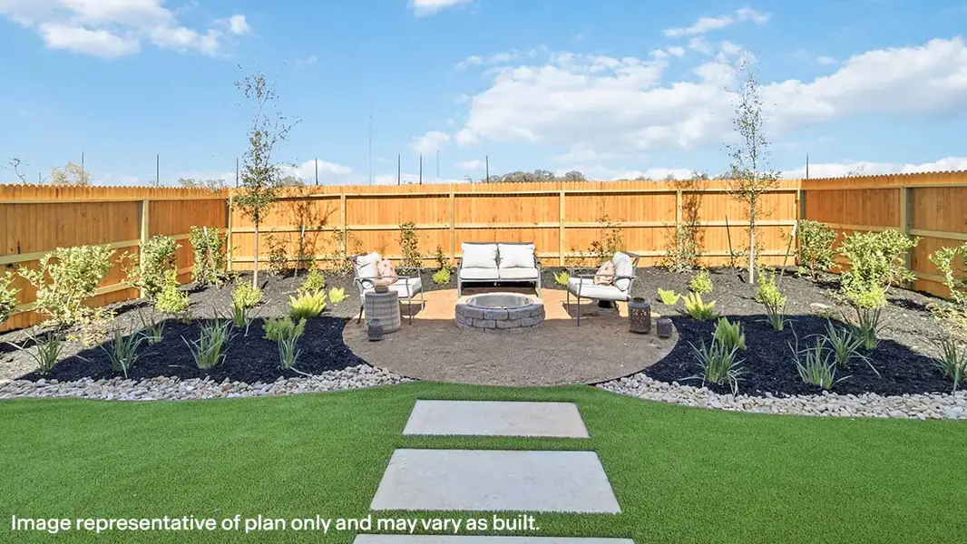 Exterior details and patio area of a home in Hickory Ridge, Elmendorf (Image 3).