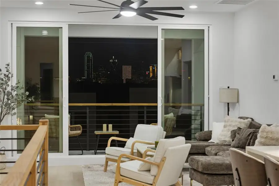 View of patio / terrace featuring ceiling fan