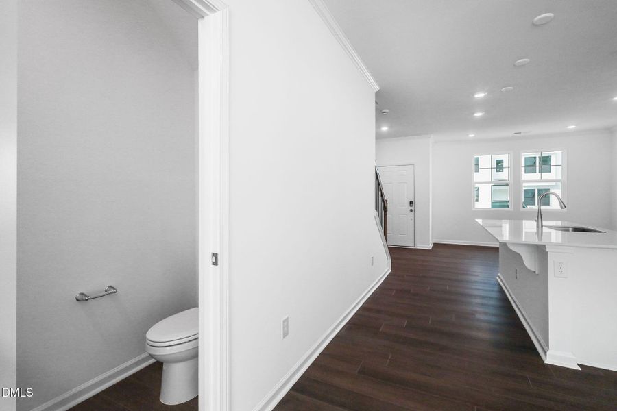 SUN_ElmGrove_Pic_Jackson_QMI_17_Powder_1