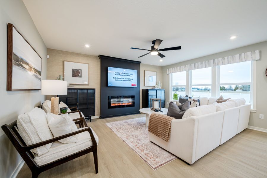 Representative furnished interior of a home built from the Wesley by Fischer Homes in Sage Woods, Dallas (Image 10).