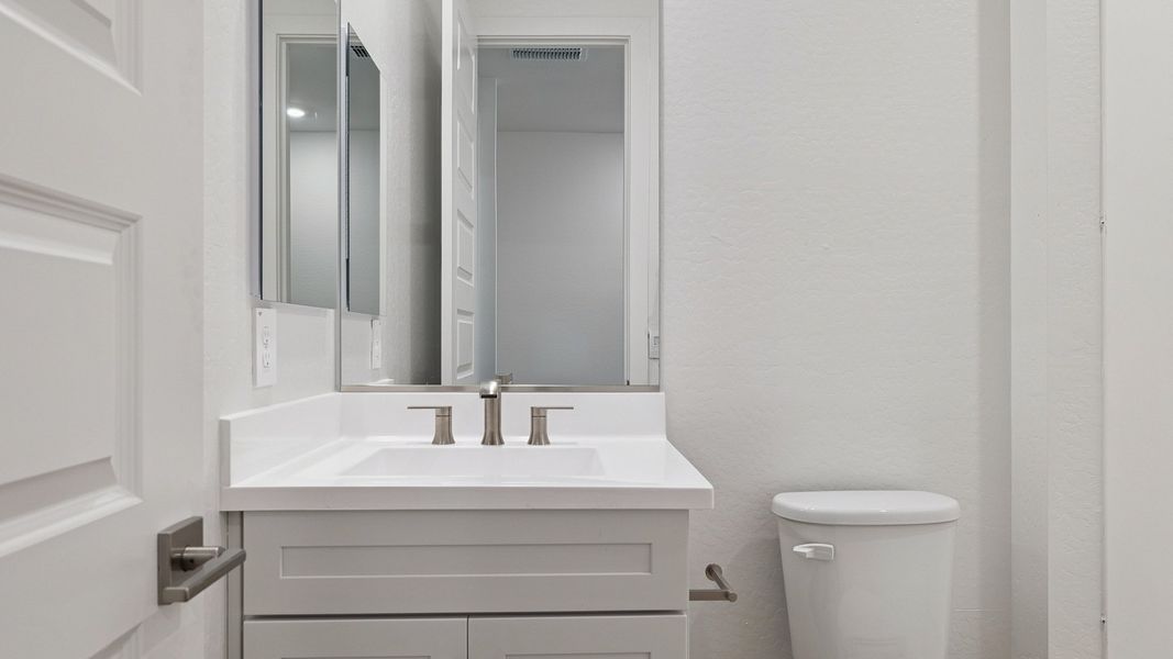 Image 44 representing the Hayden by D.R. Horton in The Ridge at Stone Butte, Phoenix, AZ.