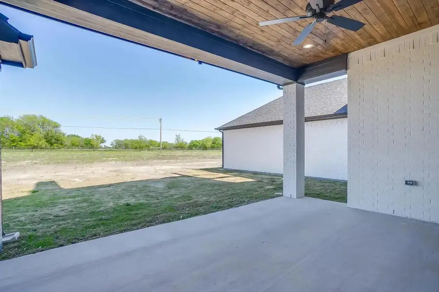 Representative exterior details of a home built from the The Carley by Elmwood Custom Homes in Byrum Ranch, Maypearl (Image 7).