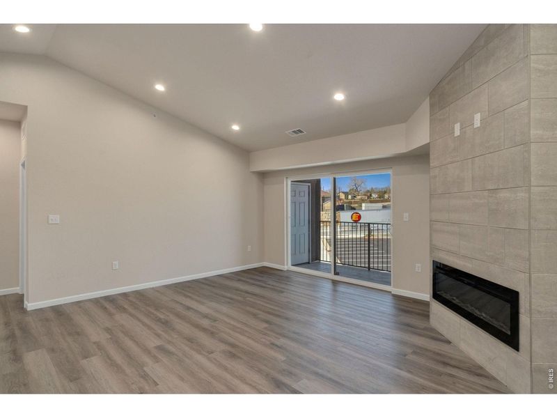 Spacious, unfurnished interior of a new home in , Denver (Image 26).
