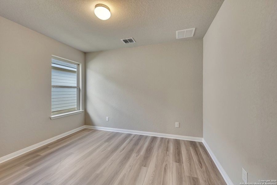 Spacious, unfurnished interior of a new home in Park Place, New Braunfels (Image 37). Spacious, unfurnished interior of a new home in Park Place, New Braunfels (Image 37).