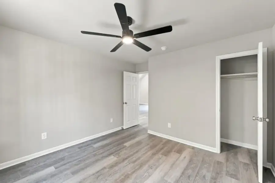 Spacious, unfurnished interior of a new home in , Lula (Image 40).