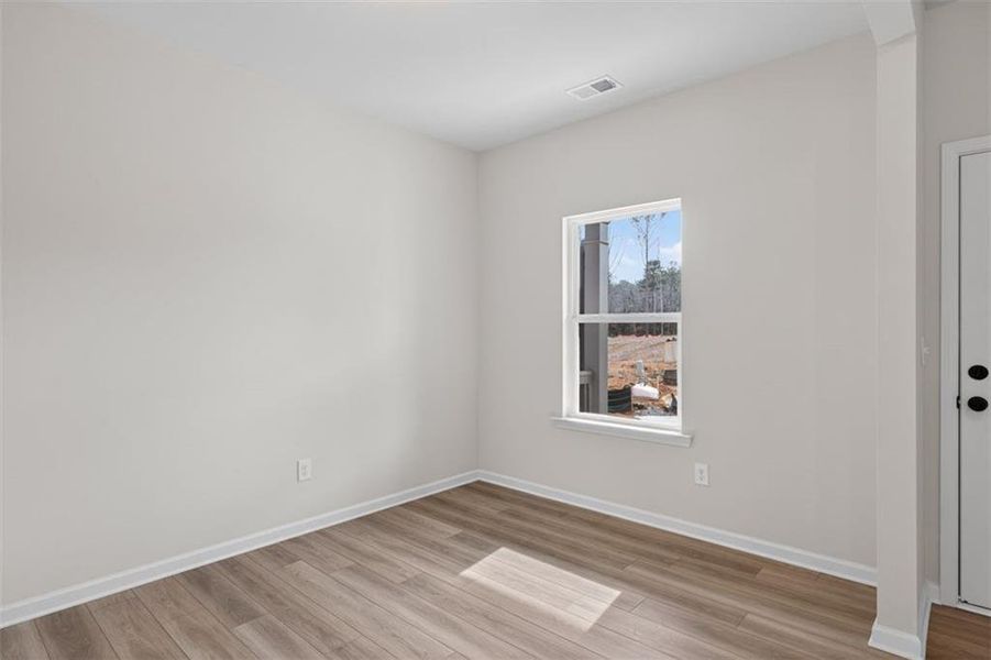 Spacious, unfurnished interior of a new home in Allen Manor, Hoschton (Image 29).