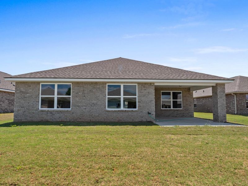 Exterior details and patio area of a home in Waverly Estates, Josephine (Image 3).