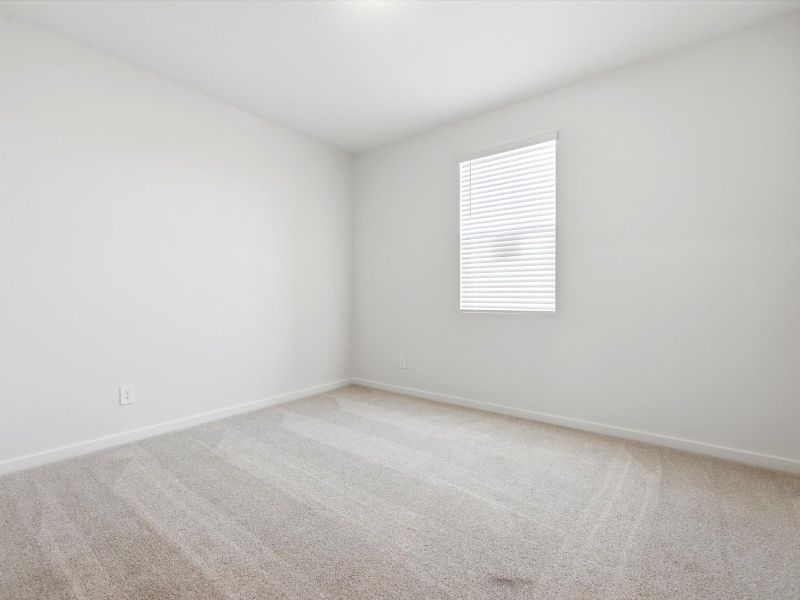 Spacious, unfurnished interior of a new home in White Tank Foothills Reserve Series, Waddell (Image 19).