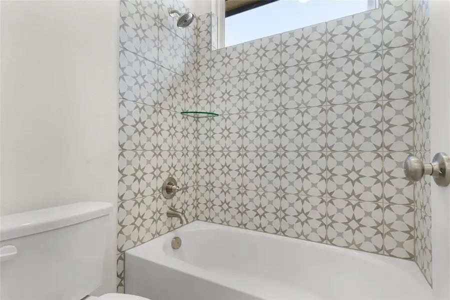 **PHOTO IS REPRESENTATIVE OF FLOORPLAN ONLY** **PHOTO IS REPRESENTATIVE OF FLOORPLAN ONLY**