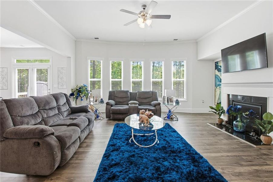 Image 83 of a home in .